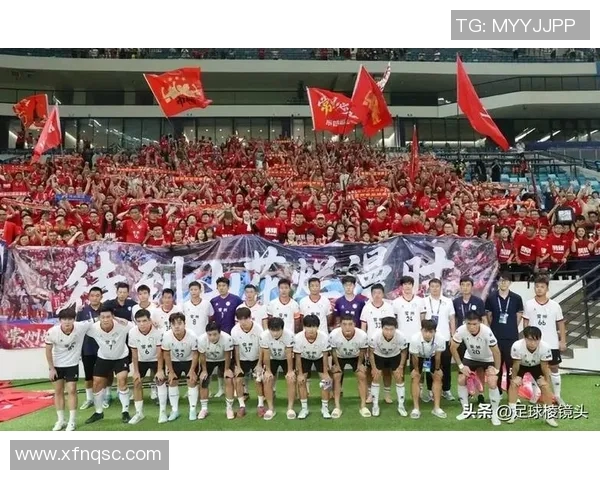 足球明星光临纳雍引发热议球迷期待与偶像亲密接触